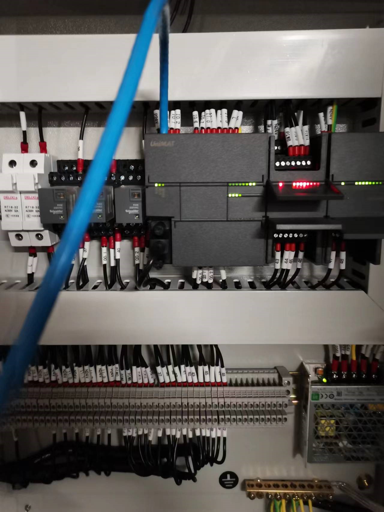 威廉希尔SMART PLC供水系统应用案例：深圳平安财险大厦